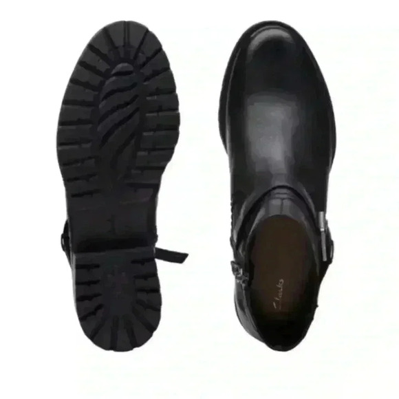 Clarks women’s 6.5 Clarkwell strap boots black buckle closure side zipper - Picture 3 of 16